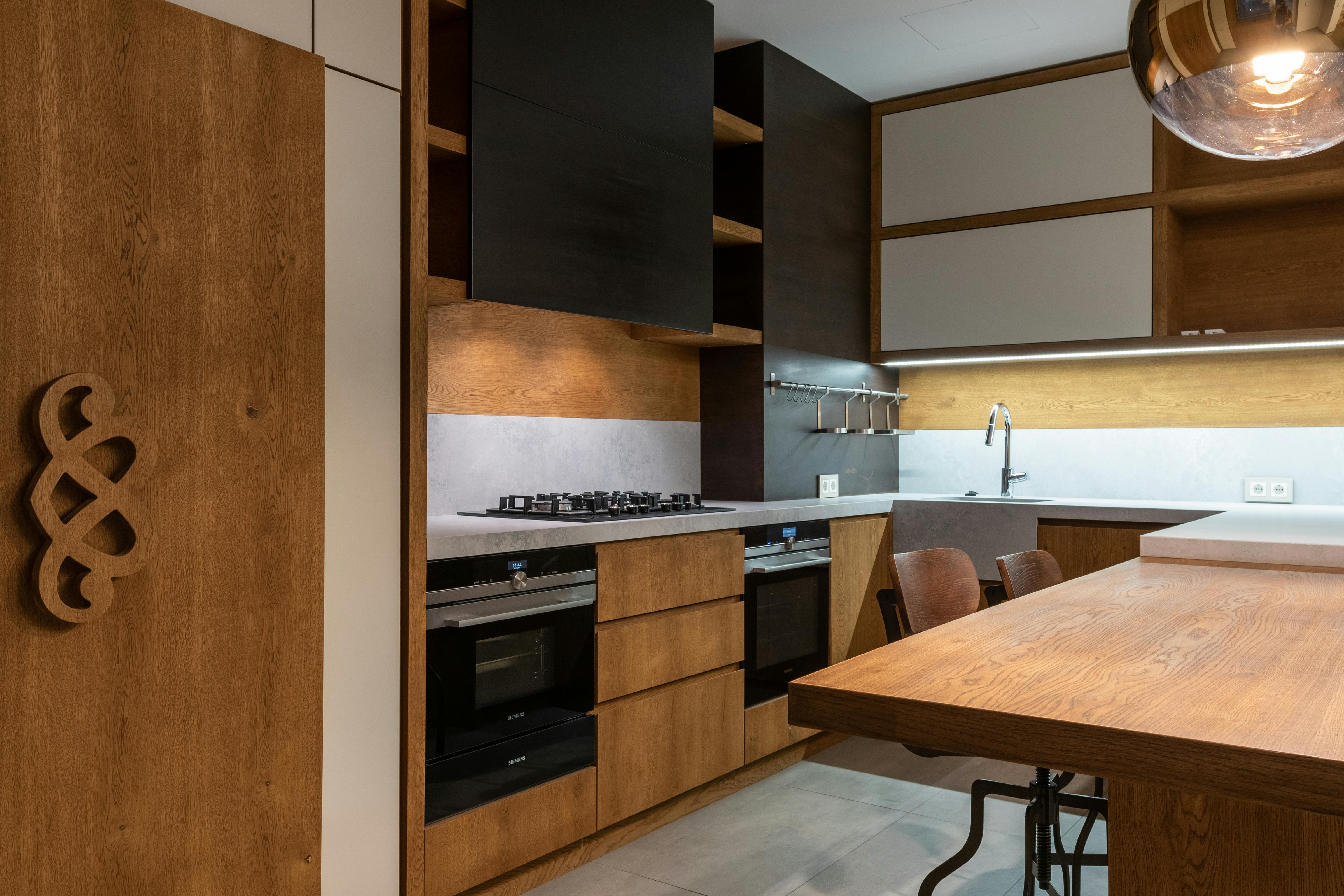 Cuisine en bois sur mesure — Menuiserie Bonhomme Nantes